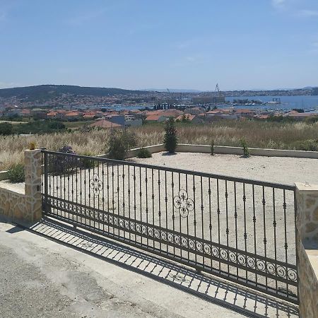 Apartment Nives Trogir Exterior photo